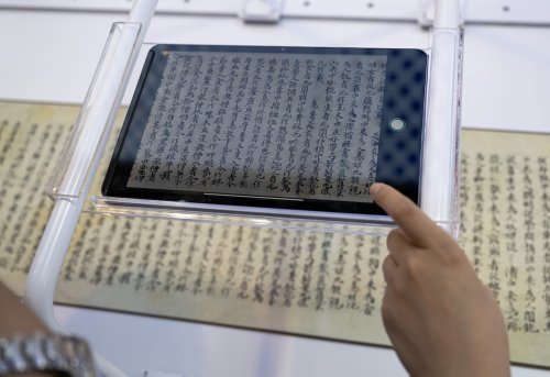 AI Technologies in Intercultural Communication Opportunities or Consequences