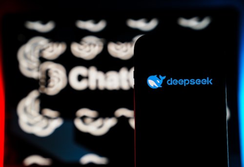 Techno-Polarization on the East-West Axis in AI-Based Algorithmic Communication