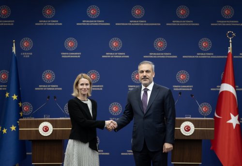 Türkiye-EU Relations Revisited from Europeanization and CFSP Alignment Perspective